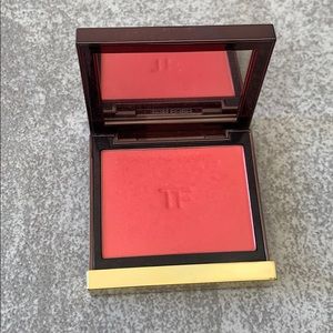 Tom Ford cheek color blush in 03 Flush